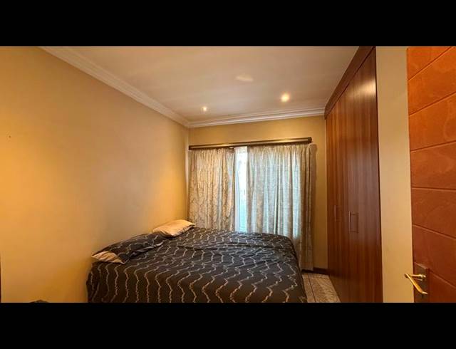 3 BEDROOM HOUSE FOR SALE IN THATCH HILL ESTATE
